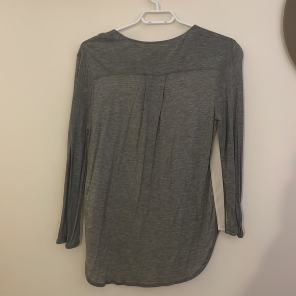 Aritzia Babaton Long Sleeve with Silk - Picture 3 of 3